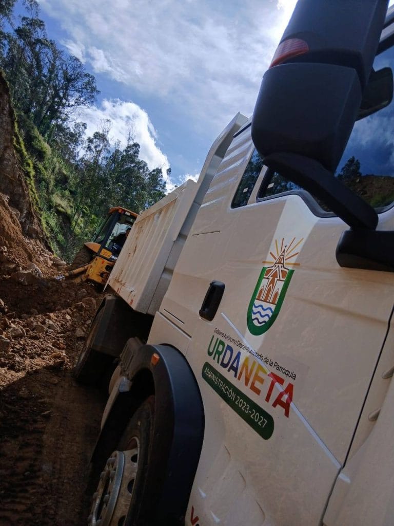 Mejoramiento vial, sector Zhadampaba